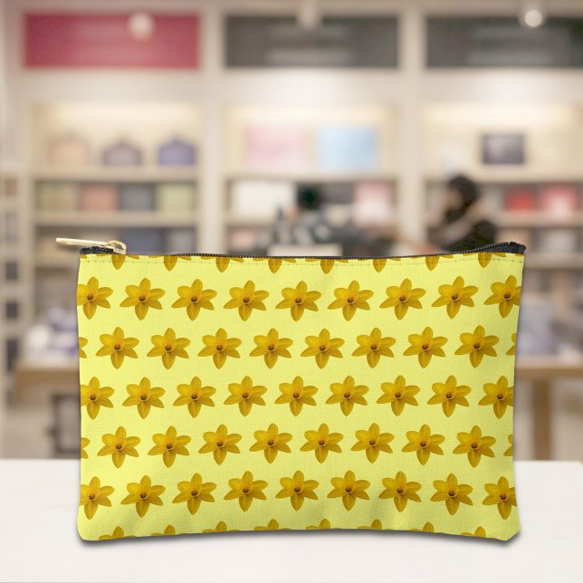 Yellow Daffodil Seamless Pattern Pouch Zubehörtasche (Pouch with seamless pattern of a yellow daffodil)