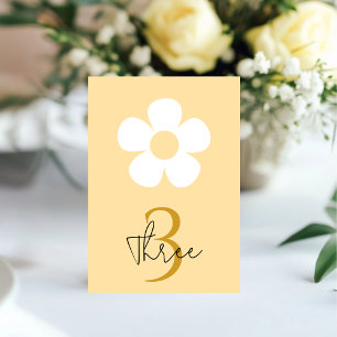 Yellow Daisy Birthday   Elegantes florales Party Tischnummer