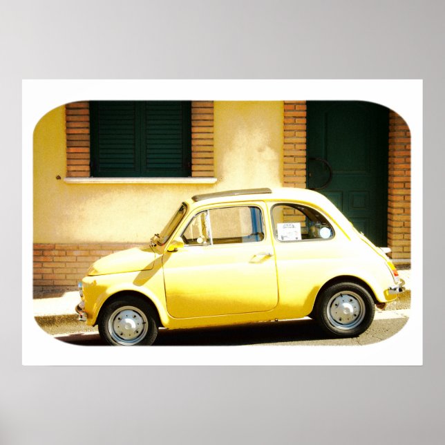Yellow Fiat 500, Cinquecento, in Italy Poster (Vorne)