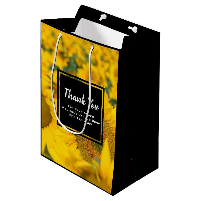 Yellow Field of Sunflowers Business Mittlere Geschenktüte (Vorderseite Schrägansicht)