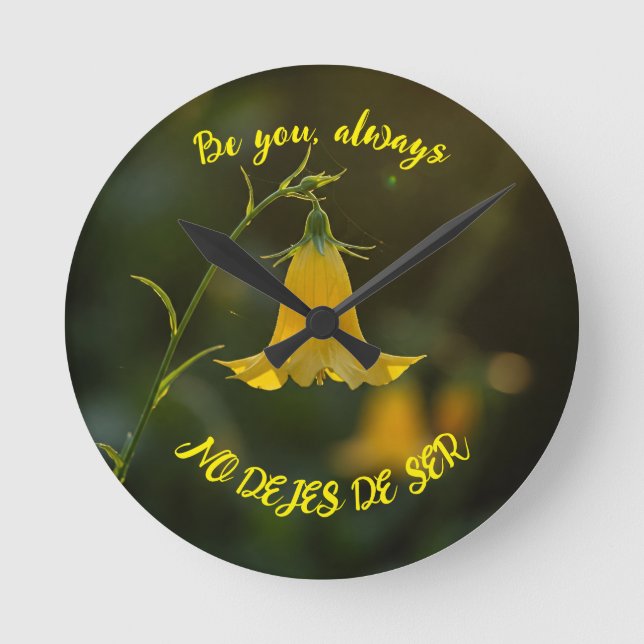 Yellow Flower Clock Runde Wanduhr (Vorderseite)