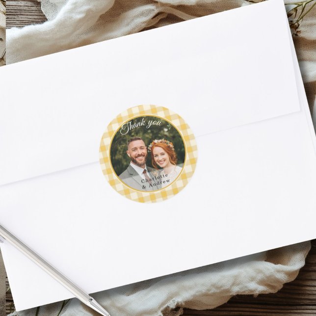 Yellow Gingham Danke Foto Runder Aufkleber (Yellow Gingham Thank you Photo Classic Round Sticker)