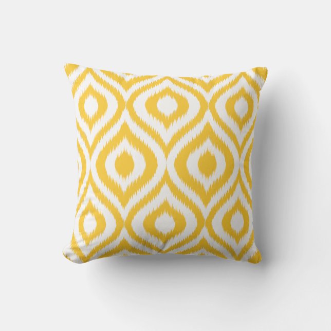 Yellow Ikat Classic Geometric Ethnic Print Kissen (Vorderseite)