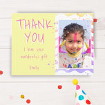 Yellow Kids Foto Girl Birthday Danke Postkarte<br><div class="desc">Personalisierter Geburtstag danke Ihnen Postcard für Mädchen mit Foto und Text I Liebe Ihr wunderbares Geschenk. Niedlicher gelber Geburtstag danke Ihnen Karte für Ihre Freunde und Familie. Laden Sie Ihr Foto hoch und personalisieren Sie die Postkarte mit Ihrem Namen und Text. Die Postkarte hat farbenfrohe Sterne und Wellen auf der...</div>