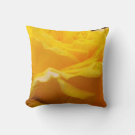 Yellow Rose Blossom Design Kissen