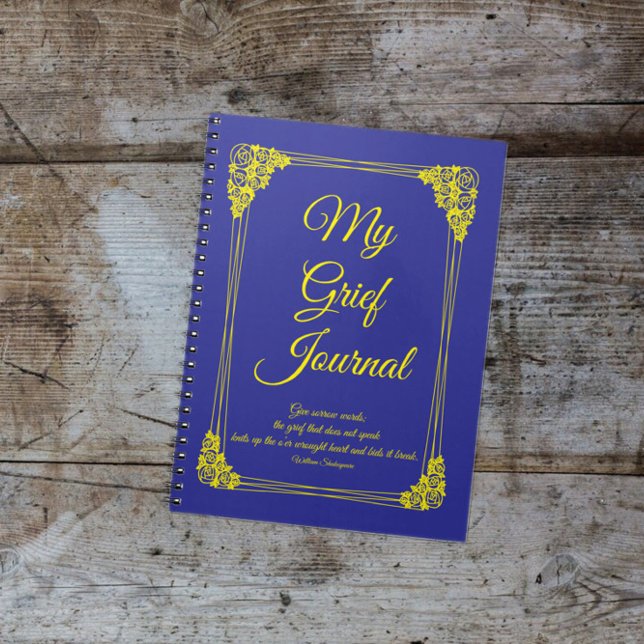 Yellow Rose Cluster Border on Blue Gkurze Journal Notizblock (Von Creator hochgeladen)