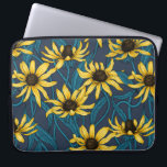 Yellow Rudbekia auf der Marine Laptopschutzhülle<br><div class="desc">Handgemalt Vektormuster mit gelben rudbekischen Blume</div>