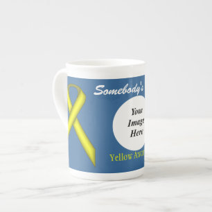 Yellow Standard Ribbon Template von Kenneth Yoncic Prozellantasse