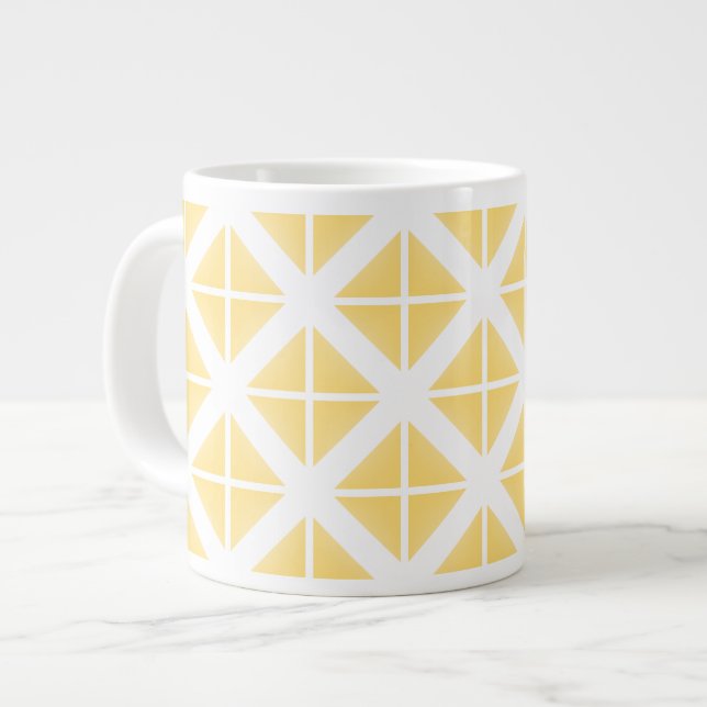 Yellow Trendy Triangle Pattern Jumbo-Tasse (Vorderseite Links)