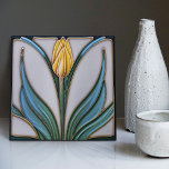 Yellow Tulip Wall Deco, Jugendstil Art Deco Fliese<br><div class="desc">Willkommen bei CreaTile! Hier finden Sie handgefertigte Fliesen, die ich persönlich gemacht habe und Vintage Keramik und Porzellan Tonziegel, ob gefärbt oder natürlich. Ich habe die Liebe, Fliesen und Keramik Produkte zu entwerfen, in der Hoffnung, Ihnen einen Weg zu geben, Ihre Zuhause in etwas zu verwandeln, das Sie immer wieder...</div>