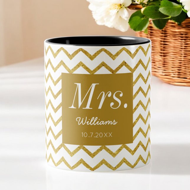 Yellow White Zickzack Chic Mrs. Wedding Zweifarbige Tasse (Von Creator hochgeladen)