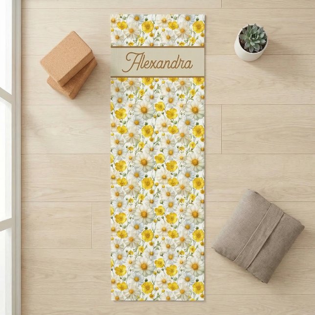 Yellow Wildflowers Pattern Monogram Name Yogamatte (Von Creator hochgeladen)