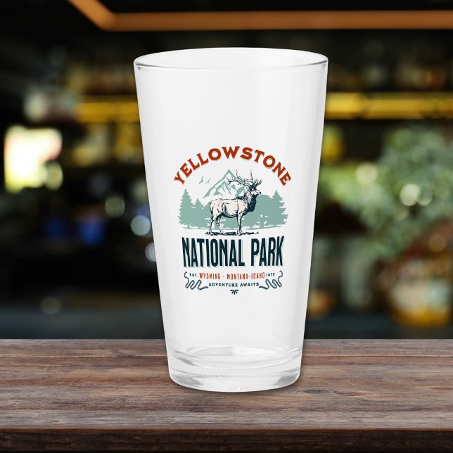 Yellowstone National Park Vintage Landscape Glas (Von Creator hochgeladen)