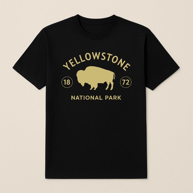 Yellowstone Nationalpark Bison wurde 1872 gegründe T-Shirt (Von Creator hochgeladen)