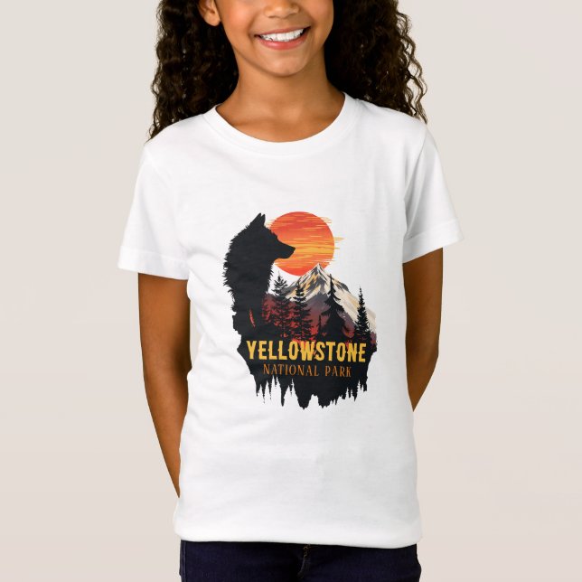 Yellowstone Nationalpark, Wolf Orange Sunset Art T-Shirt (Vorderseite)