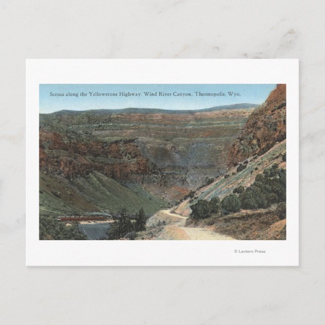Yellowstone, WY - Yellowstone Highway and Wind Postkarte (Vorderseite)