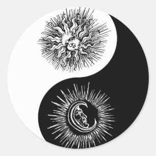 Yin and yang sign - Sun vs Moon Runder Aufkleber