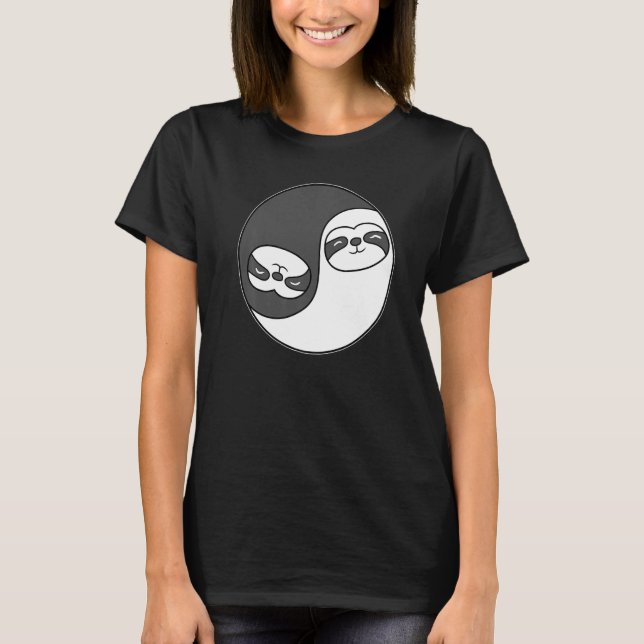 Yin and Yang Sloth Predator Meditation Acro Hatha  T-Shirt (Vorderseite)
