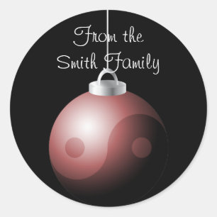 Yin Yang Christmas Ball in Red Runder Aufkleber