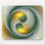Yin Yang Green Yellow Abstraktes farbiges Fraktal Mousepad<br><div class="desc">Eine moderne und sehr dekorative Variante. Design für Ihr Mousepad und mehr.</div>