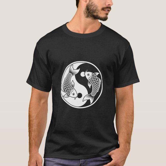 Yin Yang Koi Fish Art Tee – Elegant Ink Drawing De (Vorderseite)