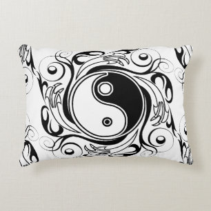 Yin & Yang-Symbol Schwarz-Weiß-Tätowierstil Dekokissen