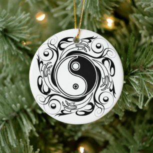 Yin & Yang Symbol Schwarz-Weiß-Tätowierungsstil Keramik Ornament