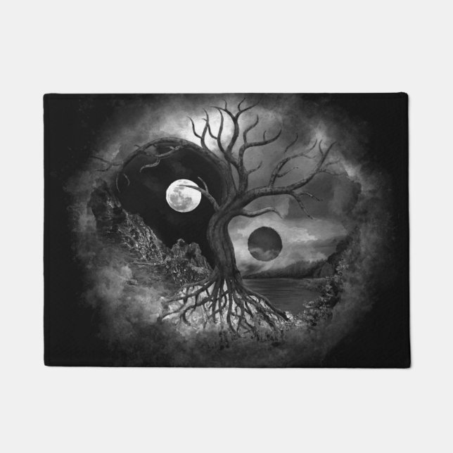 Yin Yang Tree Landschaft Schwarz-Weiß Fußmatte (Vorderseite)
