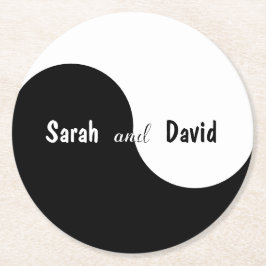 Yin Yang Wedding Simple Black White Bride & Groom  Runder Pappuntersetzer