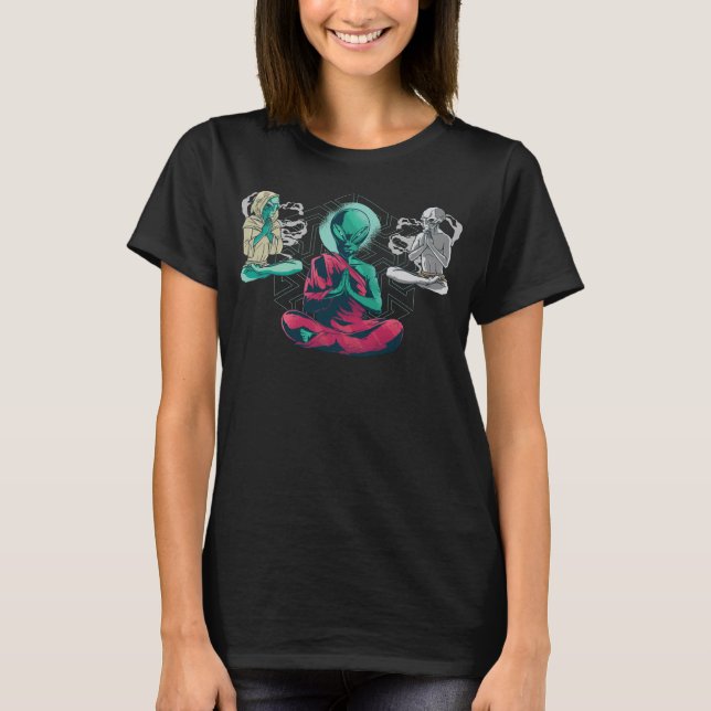 Yoga Alien Funny Design T-Shirt (Vorderseite)