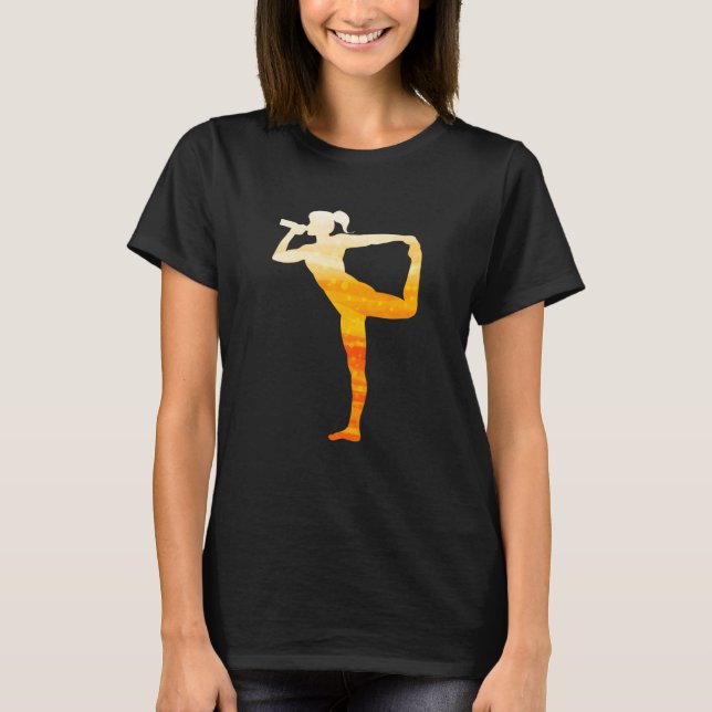 Yoga And Beer On St Patricks Day T-Shirt (Vorderseite)