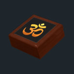 Yoga Asana Relax Fitness Om Mantra Symbol Gold Sun Erinnerungskiste<br><div class="desc">Yoga Asana Relax Fitness Om Mantra Symbol Gold Sun Meditation Yellow Orange Inspiration Elegant Sonnenaufgang Golden Oak Holzschmuck Keepake Box.</div>