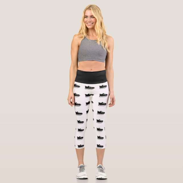 Yoga Capri Schwarz & Weiß mit Schuhdoodle (Vorderseite)