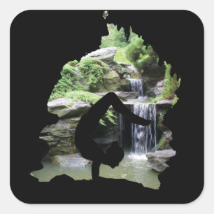 Yoga im japanischen Garten (Höhle) - Ballett, Tan Quadratischer Aufkleber