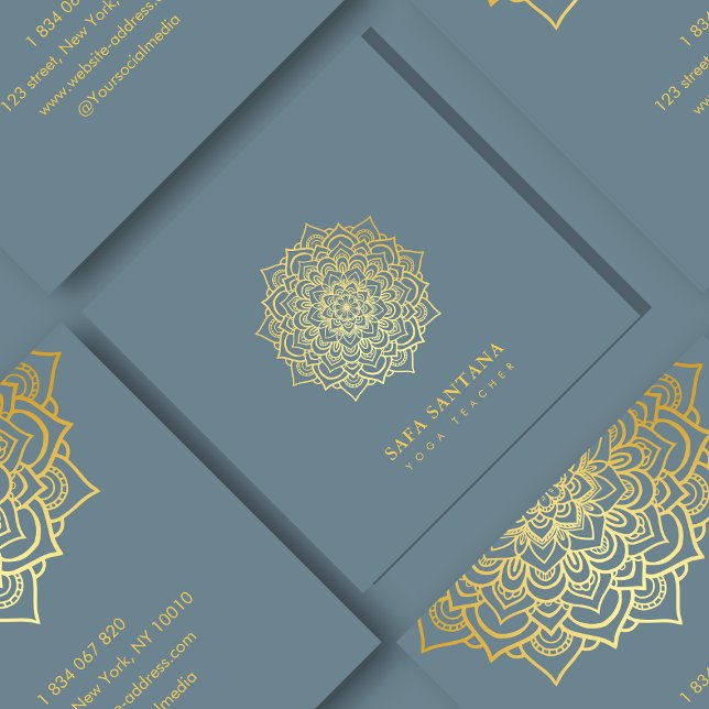Yoga Instructor Dusty Blue and Gold Mandala Quadratische Visitenkarte (Von Creator hochgeladen)