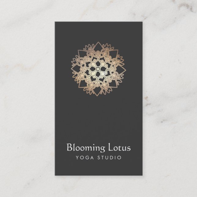 Yoga Instructor Gold Lotus Black Business Card Visitenkarte (Vorderseite)