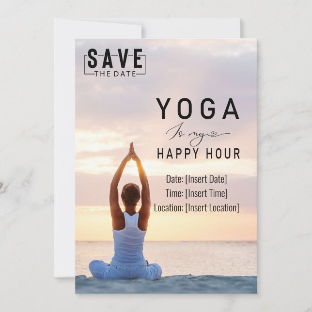 Yoga ist meine Happy Hour Woman posiert Yoga Einladung (Vorderseite)