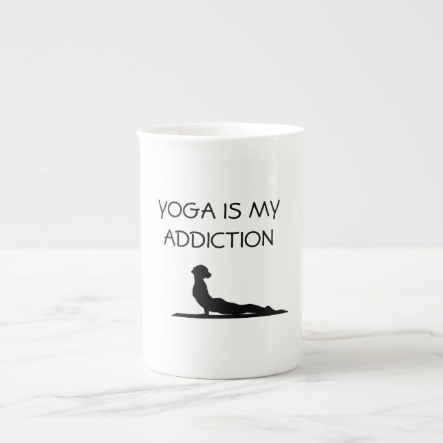 Yoga ist meine Sucht Prozellantasse (Vorderseite)