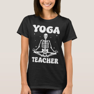 Yoga-Lehrer Halloween-Meditation T-Shirt