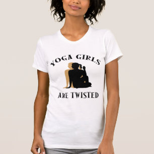 Yoga-Mädchen sind verdrehter T - Shirt