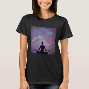 Yoga-Mädchen weibliche Sonnengruß-Meditation Chakr T-Shirt