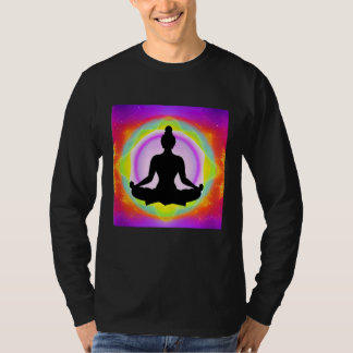 Yoga-Mädchen weibliche Sonnengruß-Meditation Chakr T-Shirt