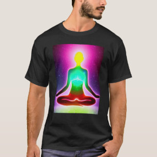 Yoga-Mädchen weibliche Sonnengruß-Meditation Chakr T-Shirt
