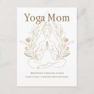 Yoga-Mama atmet durch die Mutterschaft Feiertagspostkarte