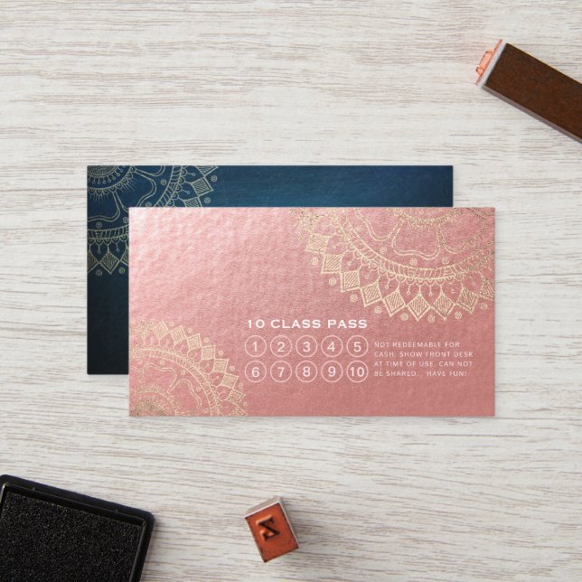 Yoga Meditation Instructor Gold Mandala Class Pass Treuekarte (Vorderseite/Rückseite Beispiel)