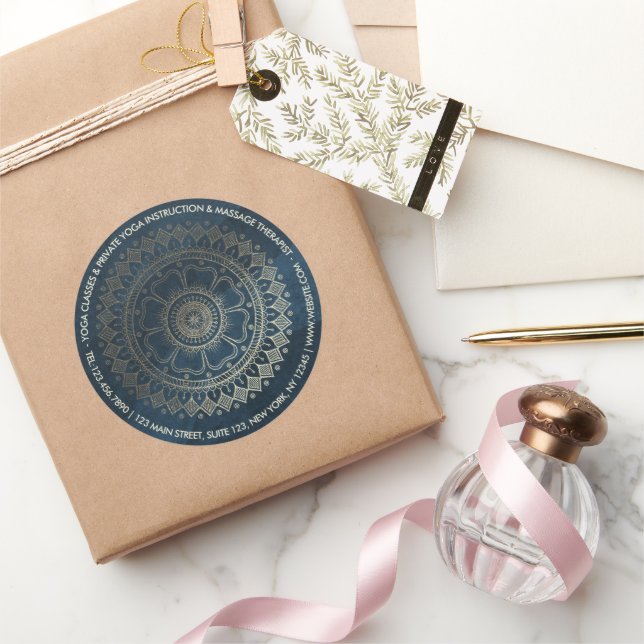 Yoga Meditation Instructor Gold Mandala Navy Blue Runder Aufkleber (Schenken)