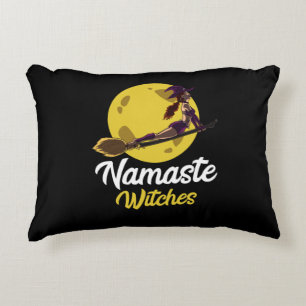 Yoga Namaste Hexen Broom Zen Halloween Dekokissen