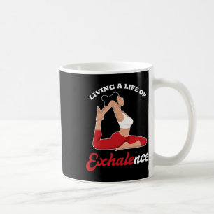 Yoga-Sprüche mit Pose Ausatmen und Atem  Kaffeetasse