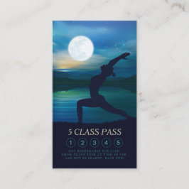 Yogalehrerin Mondlicht Halbmond Pose 5 Klasse Pass Treuekarte