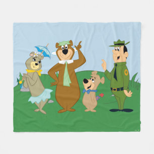 Yogi Bear and Friends Classic Pose Fleecedecke